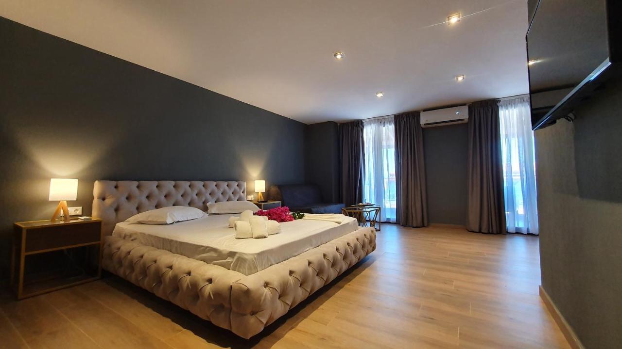 Hotel Viky Сарти Экстерьер фото