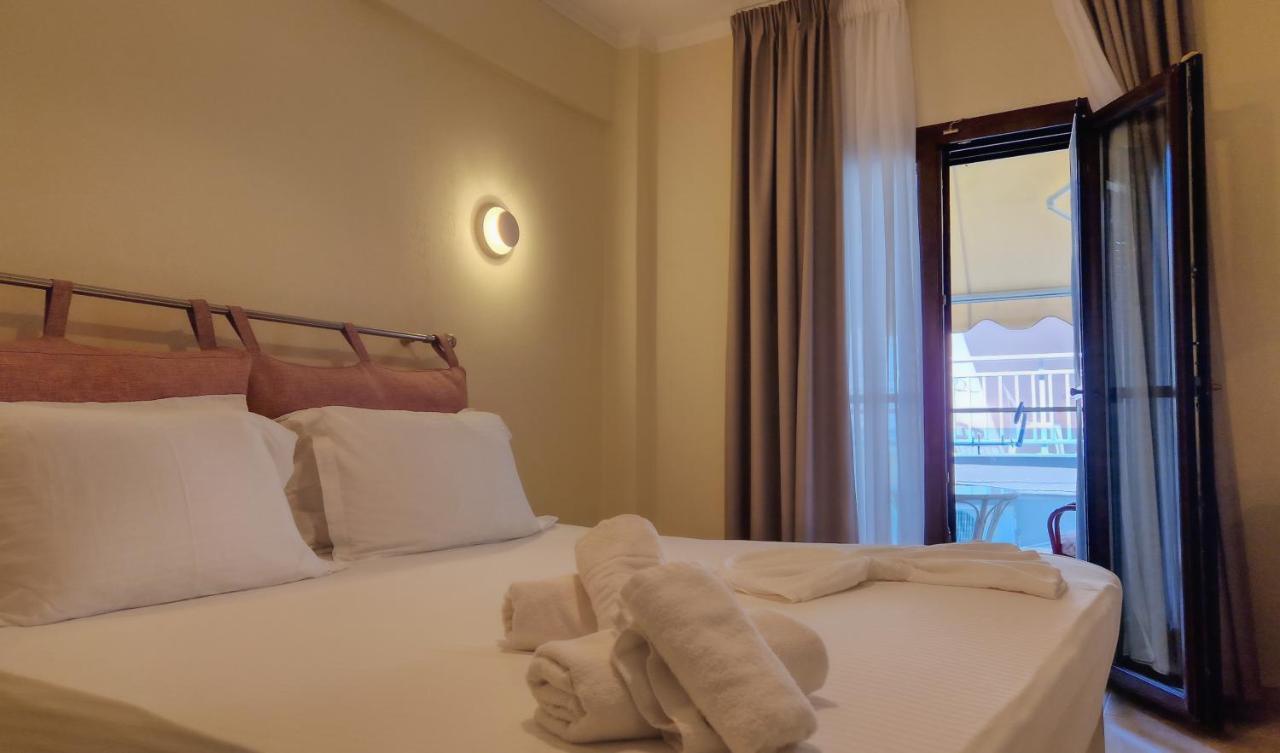 Hotel Viky Сарти Экстерьер фото