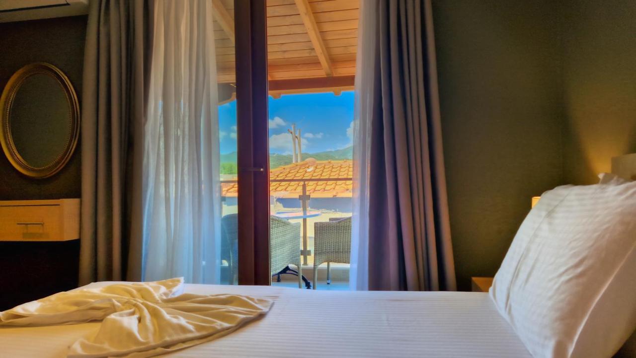 Hotel Viky Сарти Экстерьер фото