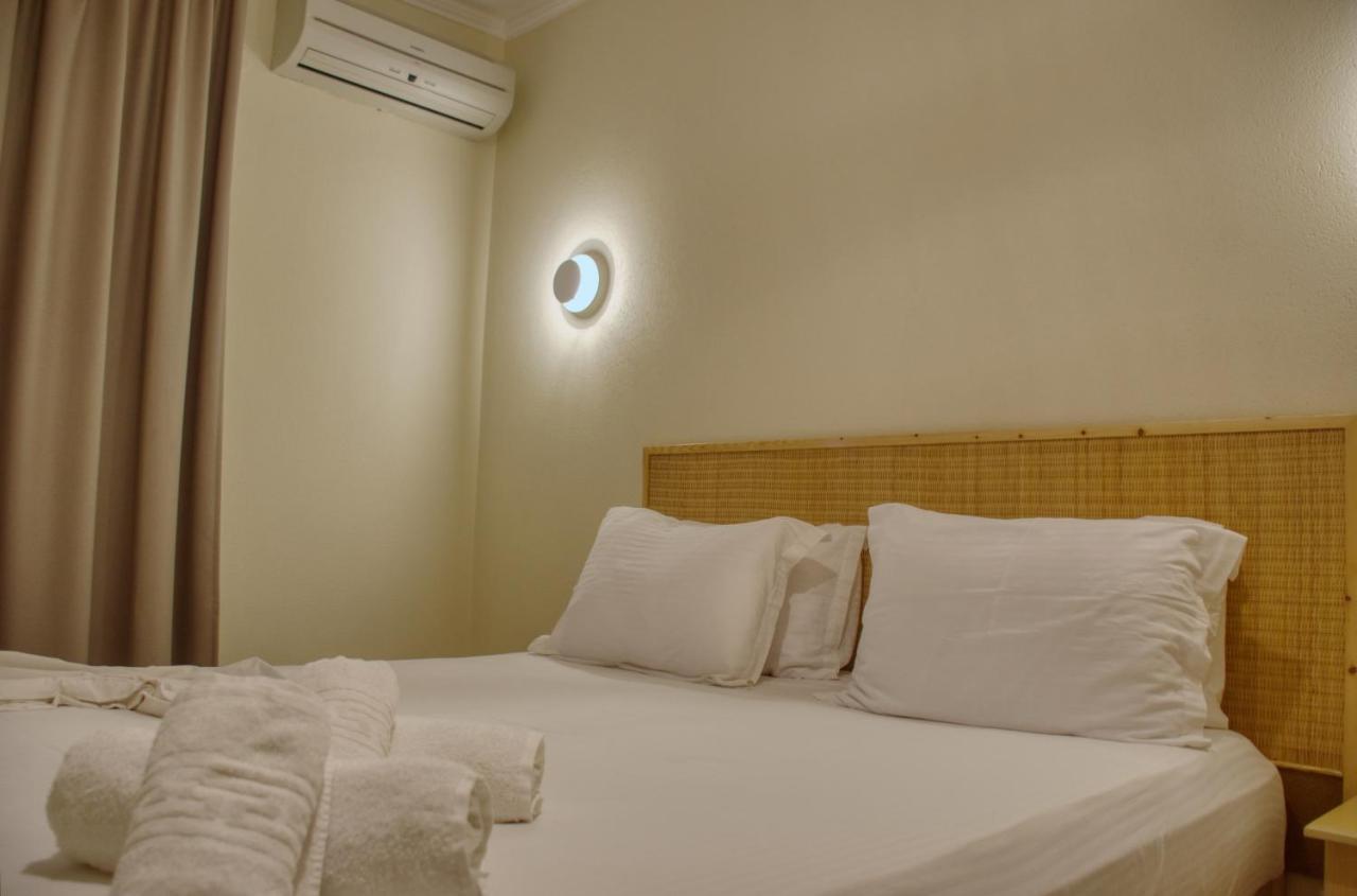 Hotel Viky Сарти Экстерьер фото