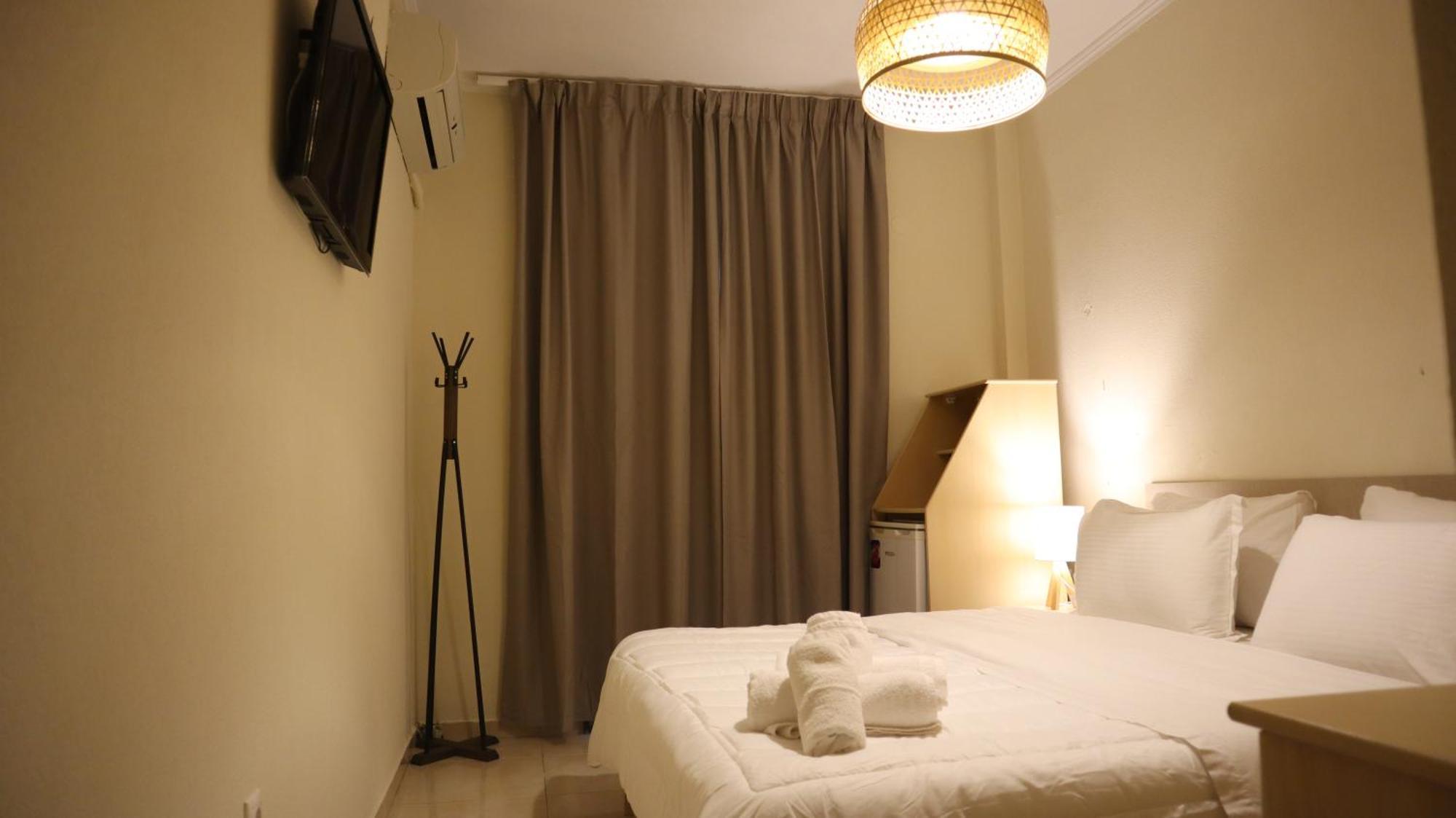 Hotel Viky Сарти Экстерьер фото